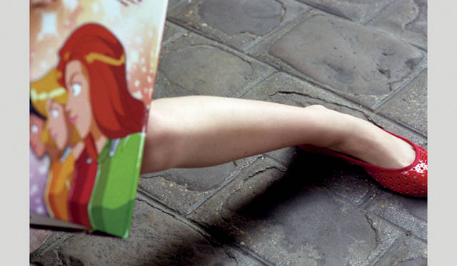 <b>原美術館｜「ウィリアム エグルストン：パリ－京都」</b><br>ウィリアム エグルストン 「パリ」 2006–2008 Courtesy Cheim and Read, New York © 2009 Eggleston Artistic Trust, Memphis （個人蔵、パリ）