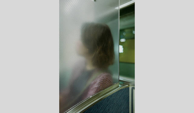 <b>原美術館｜「ウィリアム エグルストン：パリ－京都」</b><br>ウィリアム エグルストン 「京都」 ライトジェットプリント（76×61cm）2001年 カルティエ現代美術財団蔵　© 2001 Eggleston Artistic Trust, Memphis