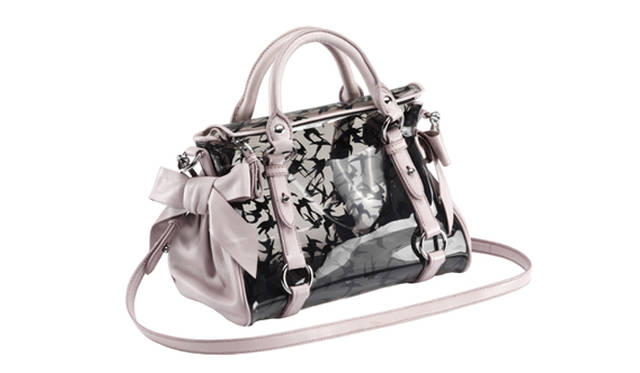 <b>MIU MIU｜ミュウミュウ</b>　クリアバッグ[H18×W27×D11cm] 9万4500円（予定価格） (ミュウミュウ／プラダ ジャパン)