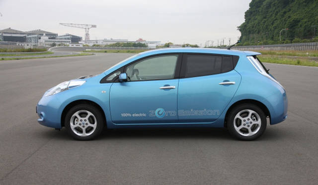 <b>NISSAN LEAF｜日産 リーフ</b>