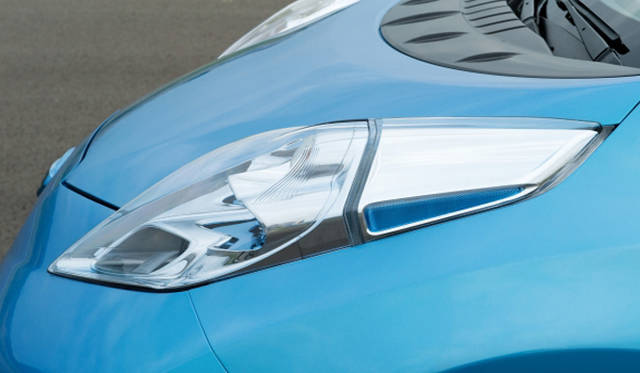 <b>NISSAN LEAF｜日産 リーフ</b>