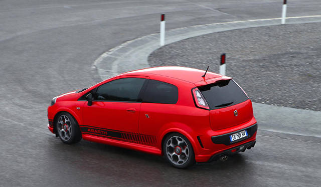 <b>FIAT Abarth Punto Evo｜ フィアット アバルト プント エヴォ</b>　
