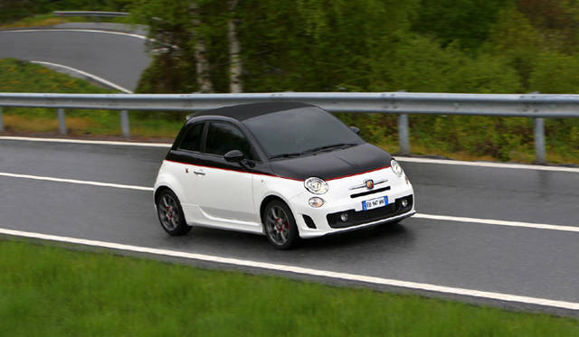 <b>FIAT Abarth 500C｜フィアット アバルト 500C</b>　