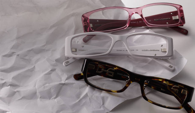 <br />手前から 3万4650円、4万9350円、4万9350円　（ドルチェ＆ガッバーナ／ドルチェ＆ガッバーナ アイウェア　Tel. 03-3780-5356）