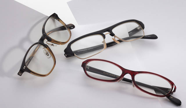 <br />左から 2万8350円、2万9400円、2万8350円　（オリバーピープルズ／オリバーピープルズ 東京ギャラリー　Tel. 03-5485-2361） 