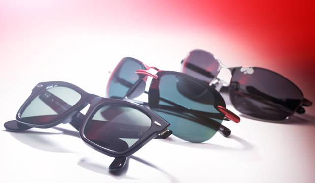 <br />手前から　「Ray-Ban Polaraized（レイバン　偏光サングラス）」　2万8350円、「Ray-Ban Sports（レイバン　スポーツ）」　1万8900円、「Ray-Ban X PhitenRashing collaboration　（レイバン　X　ファイテンレーシング　コラボレーション）」　2万6250円　（レイバン／ミラリジャパン　Tel. 03-5428-1030）