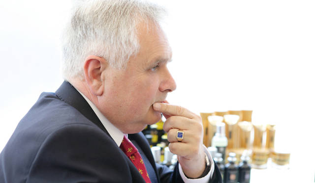 <b>OSCIEM｜オシエム</b>　Jan Kusmirek（ヤン・クズミレク）さん