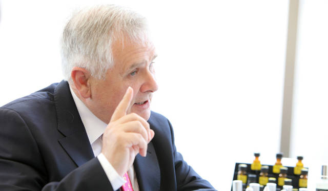 <b>OSCIEM｜オシエム</b>　Jan Kusmirek（ヤン・クズミレク）さん