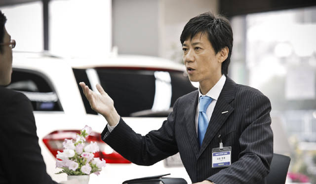 <b>MERCEDES BENZ｜メルセデス・ベンツ E 350 ブルーテック アバンギャルド</b>　「減税対象車であることが好反響後押ししているのかも」