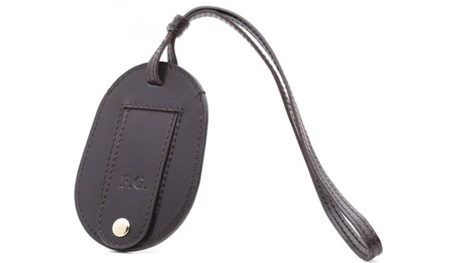 <b>GUCCI｜グッチ</b>　ネームタグにはイニシャルエンボイスのサービスも。©JAMANDFIX