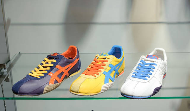 <b>Onitsuka Tiger｜オニツカタイガー</b>　オニツカタイガー名古屋パルコ　「RUNSPARK」各1万1550円