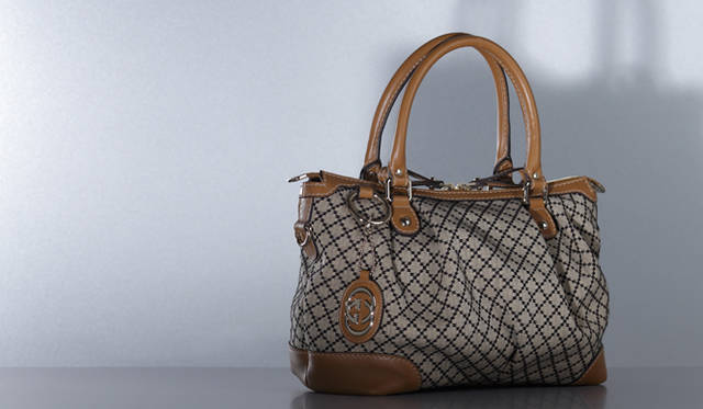 <b>GUCCI｜グッチ</b>　「ディアマンテ」“SUKEY”[W28×H22×D15.5cm]9万9750円（グッチ／グッチ ジャパン）