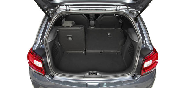  荷室スペースは285リットル（VDA方式）を誇る