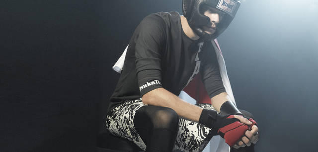 <strong>Onitsuka Tiger｜オニツカタイガー</strong>　3/4スリーブTシャツ　6195円（9月中旬発売）、パンツ　1万2600円（9月中旬発売）、レギンス　8295円　（オニツカタイガー／アシックスお客様相談室  0120-77-6338）