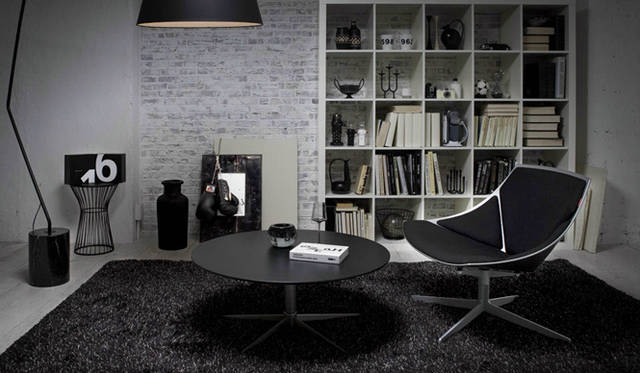 <b>BLACK&DECKER｜ブラック・アンド・デッカー</b>　コードレスハンディクリーナー 「pivot（ピボット）」