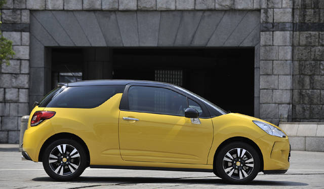　CITROEN DS3 Chic