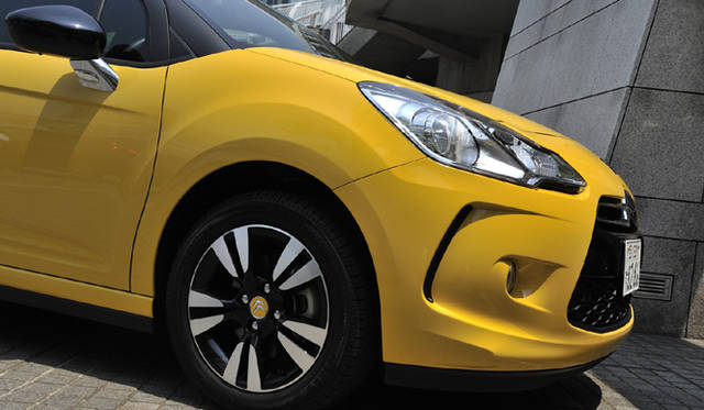 　CITROEN DS3 Chic