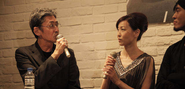   「アンチレトロナイト」　作家／DJのロバート・ハリスさんとカーライフエッセイストの吉田由美さん