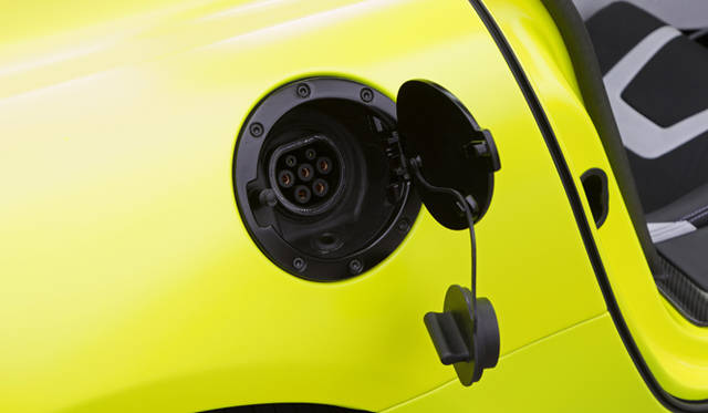 <b>Mercedes-Benz SLS AMG E-Cell｜メルセデス・ベンツ SLS AMG E-Cell</b>