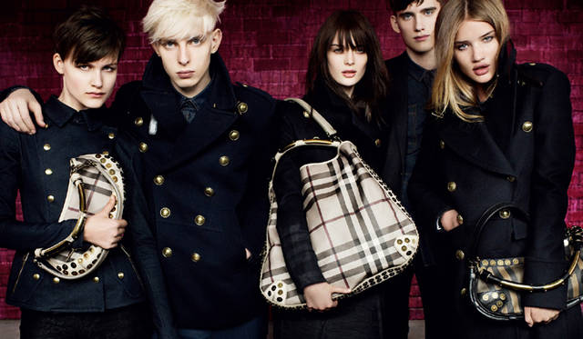 <b>BURBERRY｜バーバリー</b>　2010-11年秋冬 インタラクティブ広告キャンペーン スタート　　©Burberry/Testino