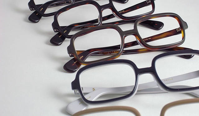 <b>Continuer｜コンティニュエ</b>　「Arumamika（アルマミカ）」 Mod.GO 各2万5200円