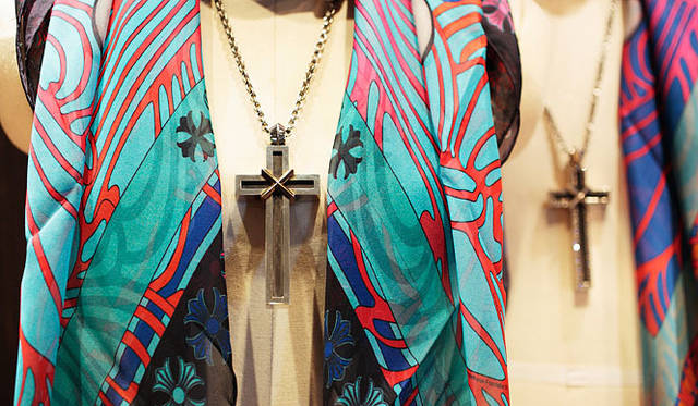 <b>CHROME HEARTS│クロムハーツ</b>　「CHROME HEARTS FOR MAPPLETHORPE」スカーフ7万6650円