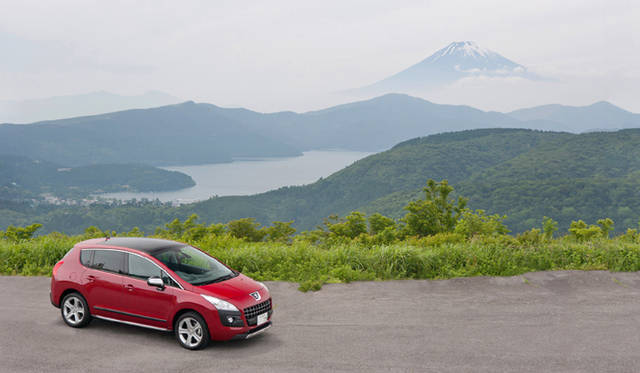 <b>PEUGEOT 3008｜プジョー 3008</b>