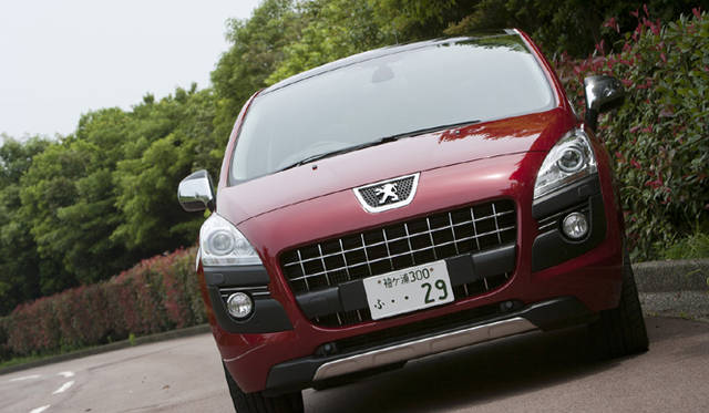 <b>PEUGEOT 3008｜プジョー 3008</b>