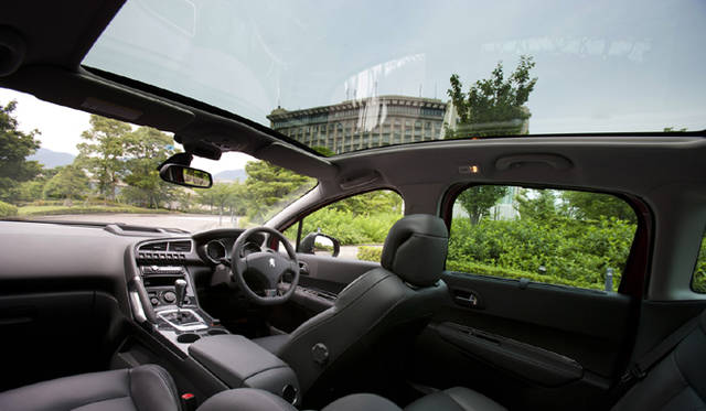 <b>PEUGEOT 3008｜プジョー 3008</b>