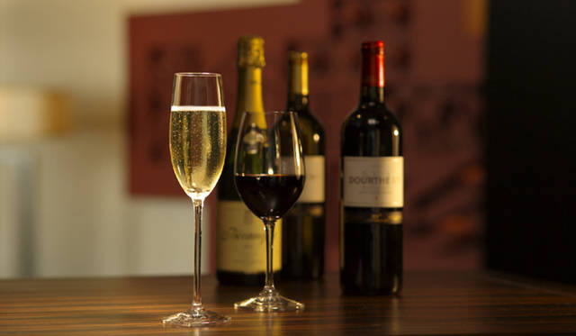 <b>Grand Hyatt Tokyo｜グランド ハイアット 東京</b>　ディナーのドリンクイメージ