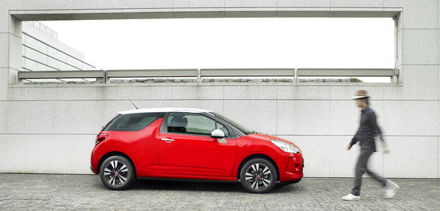 CITROEN DS3｜シトロエン DS3 × Graphic Design artless代表 川上俊