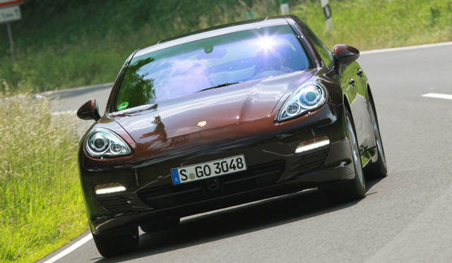 <b>PORSCHE PANAMERA｜ポルシェ パナメーラ</b>　パナメーラ