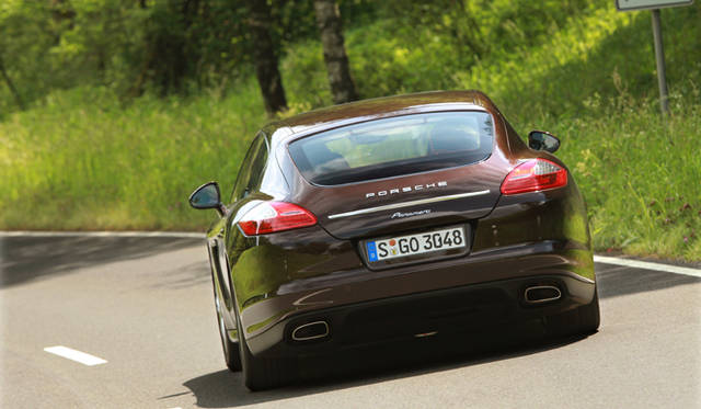 <b>PORSCHE PANAMERA｜ポルシェ パナメーラ</b>　パナメーラ