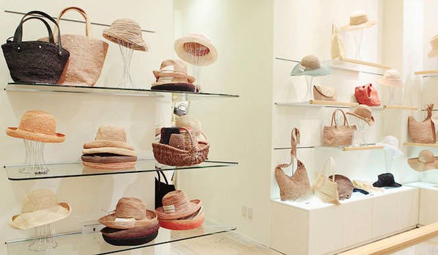 <b>HELEN KAMINSKI｜ヘレン カミンスキー</b>　HELEN KAMINSKI 六本木ヒルズ店