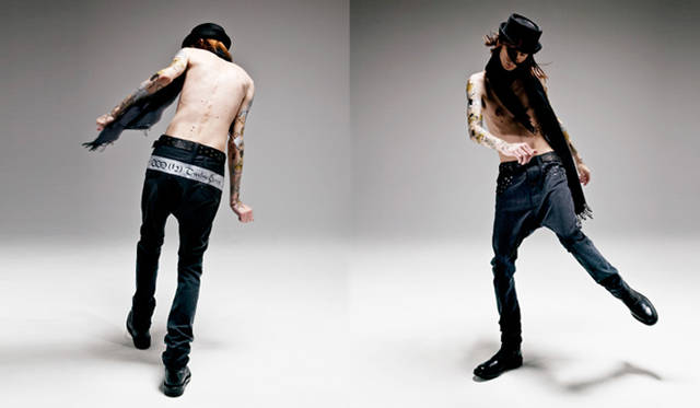 <b>OOO (12) TWELVE DENIM｜オーオーオートゥエルヴデニム</b>　VOL.4 「CRAZY SUPER STRESTCH」 2010年3月下旬発売　Photo by Indigolight