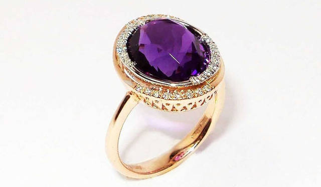 <b>UGO CALA｜ウゴカラ</b> 「GAGA（ガガ）」リング、18Kピンクゴールド×18Kホワイトゴールド×クォーツ、27万3000円