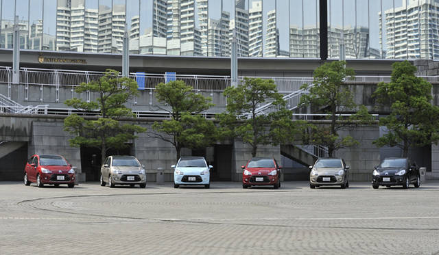 <b>CITROEN C3｜シトロエン C3</b>