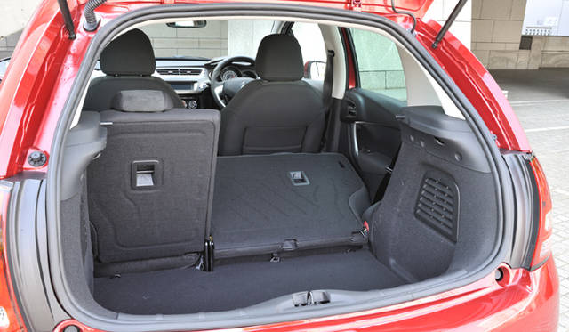 <b>CITROEN C3｜シトロエン C3</b>