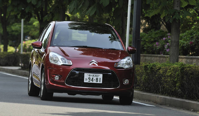 <b>CITROEN C3｜シトロエン C3</b>