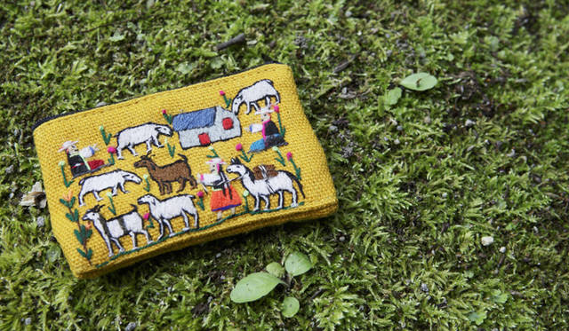 トレッキング特集｜KIKIインタビュー　ひと目惚れで購入したお財布。