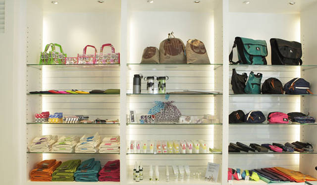 <b>UNITED ARROWS｜ユナイテッドアローズ</b>　ジ エアポート ストア ユナイテッドアローズ 羽田空港第2ターミナル店