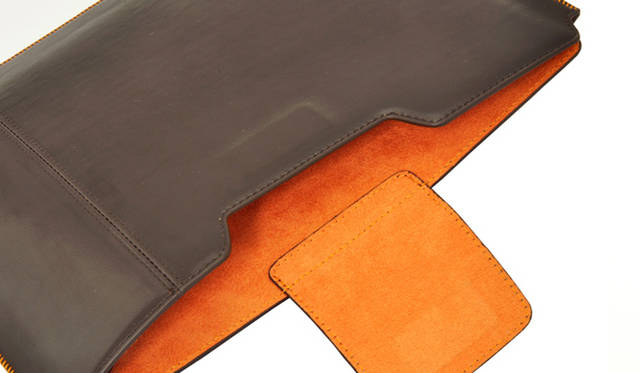 <b>OZAKI｜iPad専用インナーケース 「iCoatシリーズ IC838」</b>