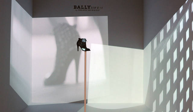 <b>BALLY｜バリー</b>　「BALLY Love カプセルコレクション」　6月にアートバーゼルで発表された際のインスタレーション。