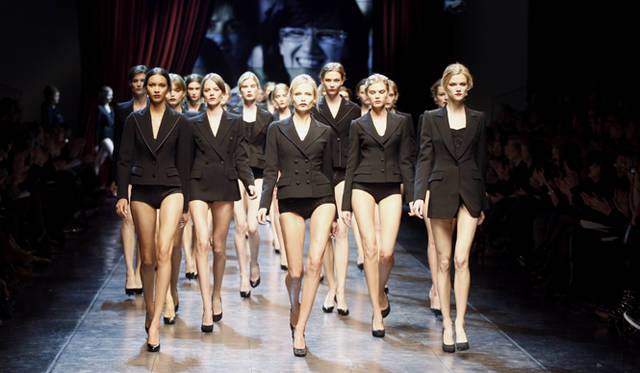 <b>DOLCE＆GABBANA｜ドルチェ＆ガッバーナ</b>　2010-11年秋冬ウィメンズコレクション