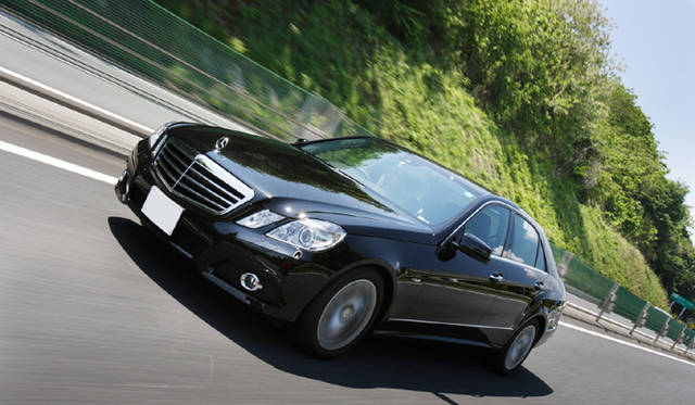 <b>エコカー3モデル乗りくらべ新潟ツアー</b>　メルセデス・ベンツ E 350 ブルーテック アバンギャルド