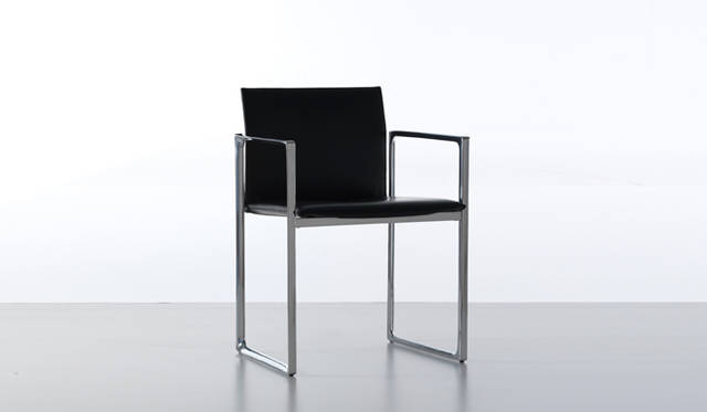 <b>Cassina｜カッシーナ</b>　「EVE（イブ）」