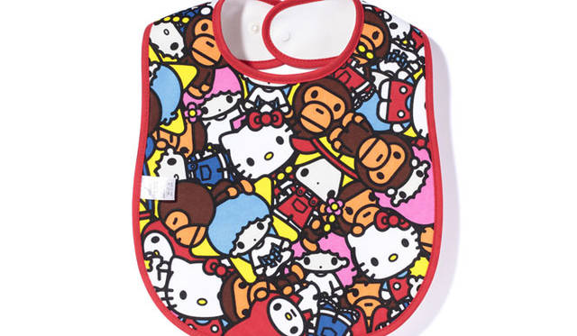 <b>「SANRIO BABY MILO STORE 2010」</b>　SANRIO CHARACTERS × MILO® ALL SAFARI REVERSIBLE BIB(BACK) 3990円