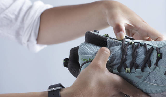 <b>new balance｜ニューバランス</b> 「WT703GH」 タンのところが縫いつけられているので砂利や砂が入らない