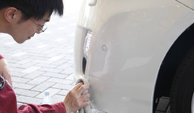 <b>TOYOTA PRIUS｜トヨタ・プリウス</b>