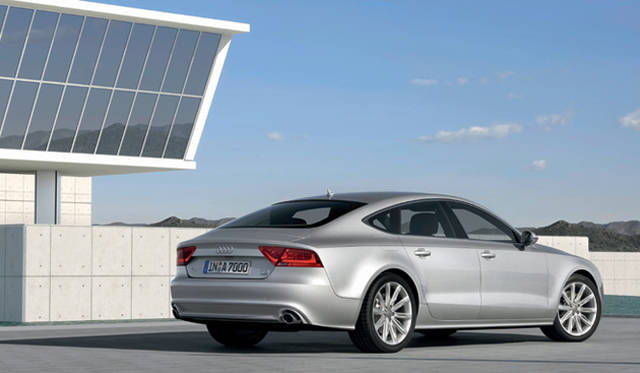 <b>Audi A7 Sportsback｜アウディ A7 スポーツバック</b>